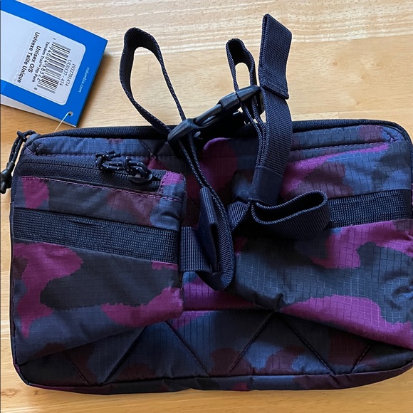 Columbia Tandem Trail waist bag rare Dark Nocturnal/Plum Camo NWT - Picture 3 of 11